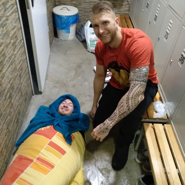 Łukasz Czerwiński ze sportowcami