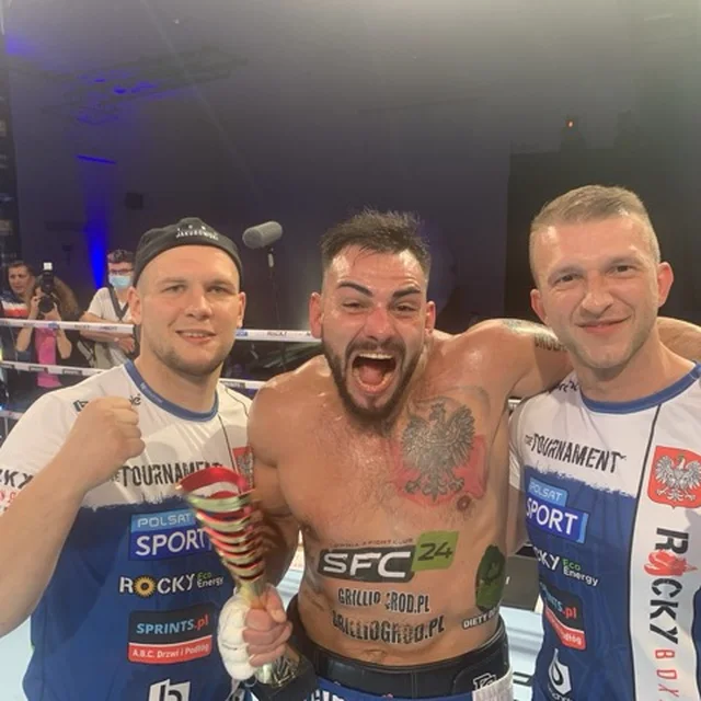 Łukasz Czerwiński ze sportowcami